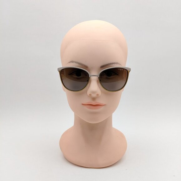 🕶️Vogue VO4002-S 996-S/T5 Sunglasses 55/18 135 /KAG108🕶️ - Picture 8 of 8